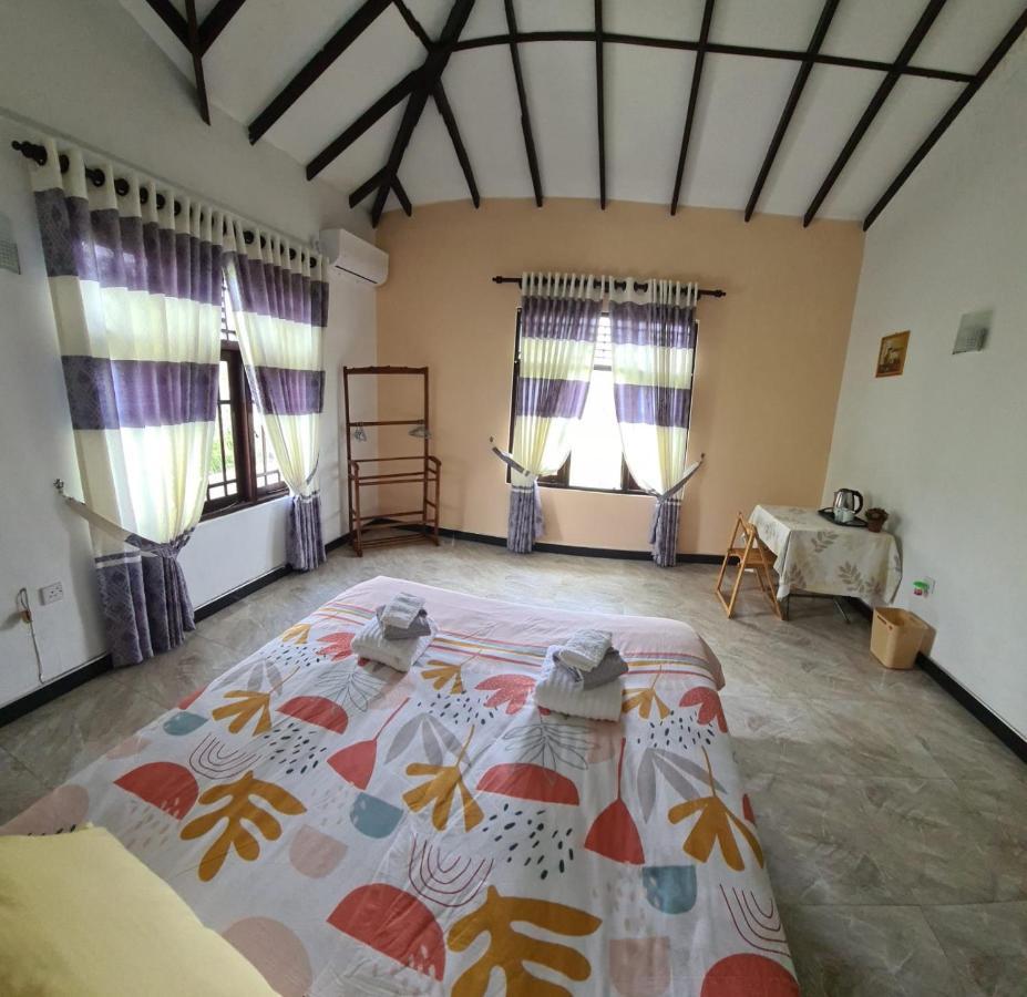 Ja-Elas French Touch Bed and Breakfast Eksteriør billede